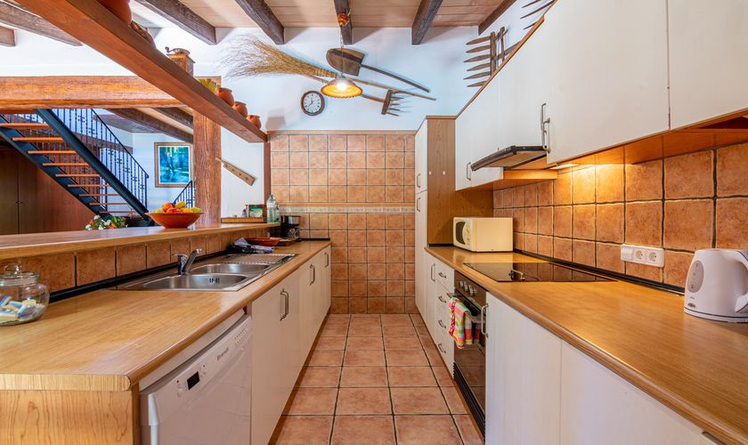 offene Küche mit Blick auf den Wohnbereich PM 3711
