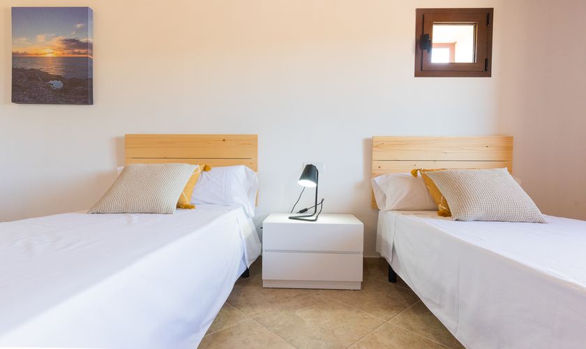 zwei Einzelbetten Finca Mallorca Calonge PM 6561