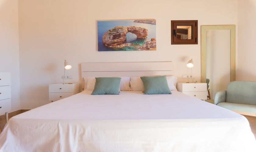 Schlafzimmer Finca 10 Personen Mallorca Pool Internet Klimaanlage 10 Personen