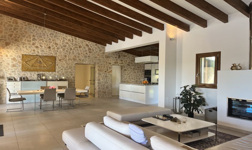 exklusive Finca Mallorca mit offener moderner Küche PM 6574