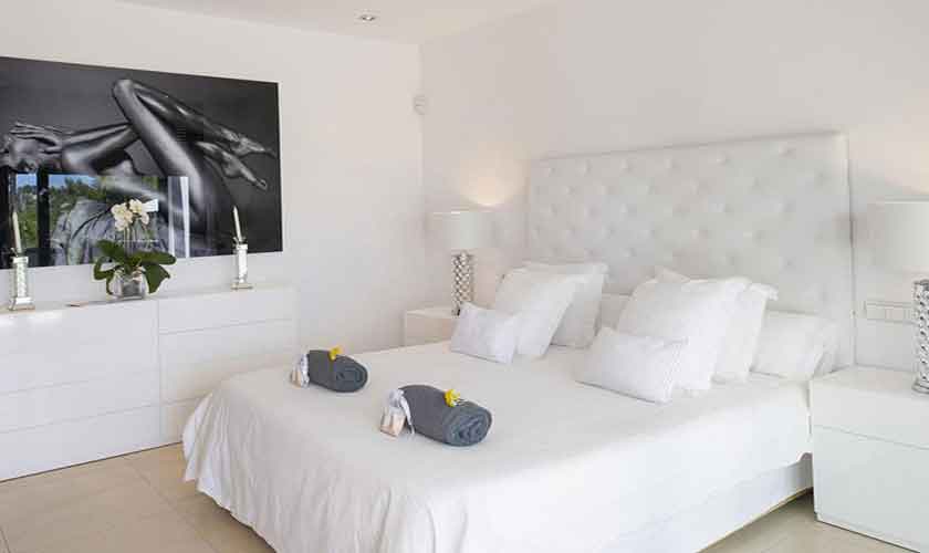 Schlafzimmer Ferienvilla Ibiza IBZ 33