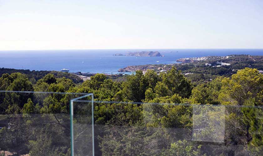 Blick über die Landschaft Poolvilla Ibiza IBZ 74