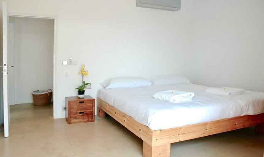 Schlafzimmer Ferienvilla Ibiza IBZ 81 