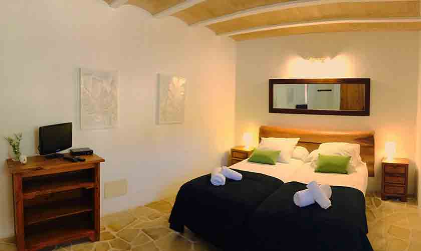 Schlafzimmer Finca Ibiza für 12-14 Personen IBZ 82