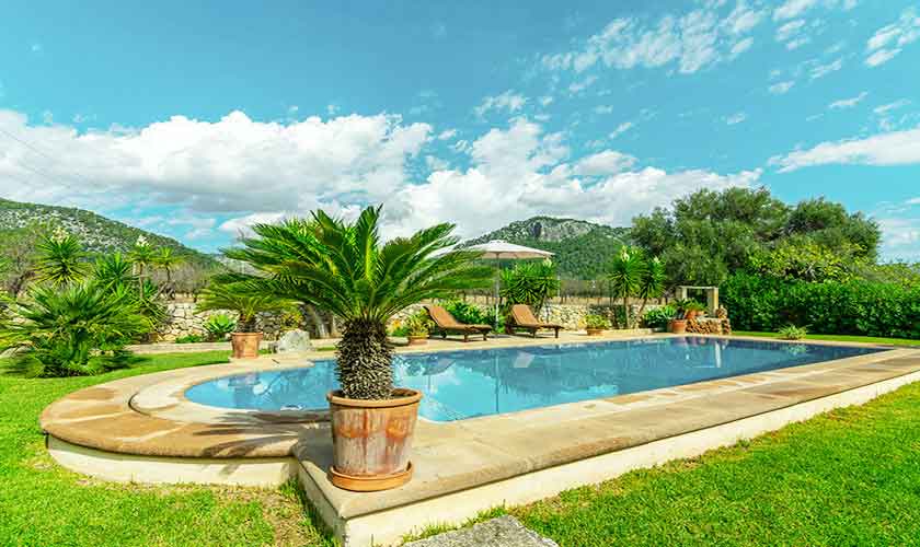 Pool und Landschaft Finca Mallorca PM 3022