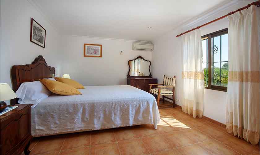 Schlafzimmer Finca Mallorca für 4-5 Personen PM 3418