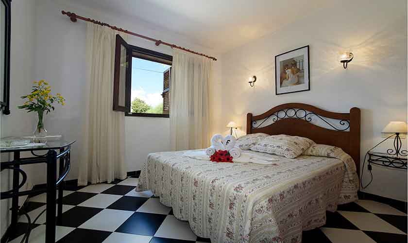 Schlafzimmer Finca Mallorca 8 Personen PM 3430