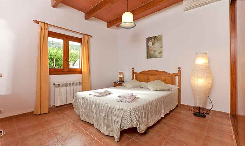 Schlafzimmer Finca Mallorca PM 353