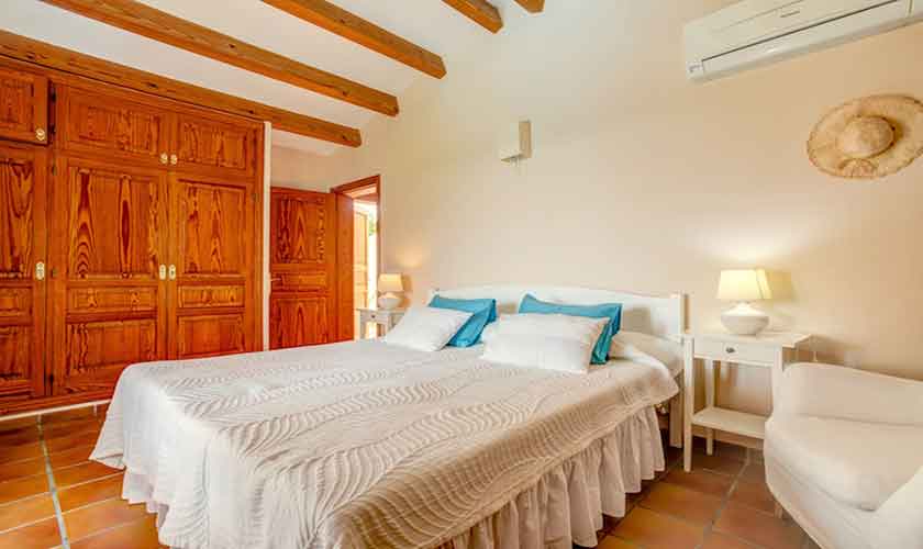 Schlafzimmer Ferienhaus Mallorca bei Alcudia PM 3530