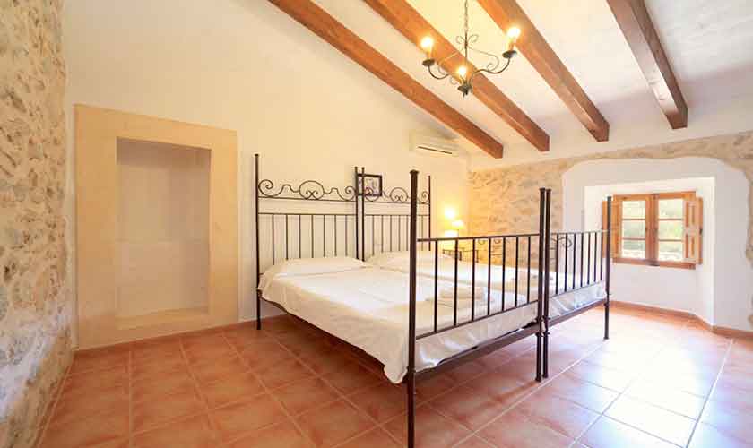 Schlafzimmer Finca Mallorca 6 Personen PM 3531