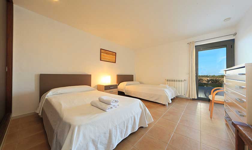 Schlafzimmer Ferienvilla Mallorca PM 3540