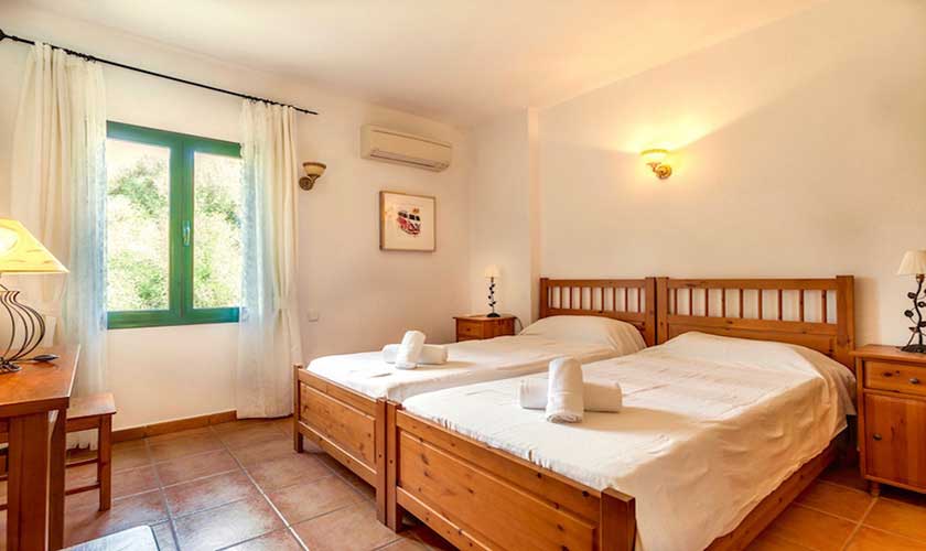 Schlafzimmer Finca Mallorca PM 3541