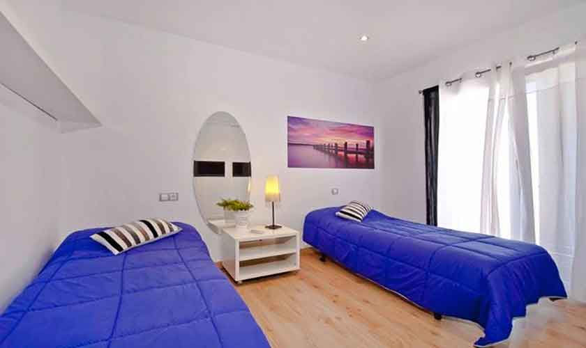 Schlafzimmer Ferienhaus Mallorca Alcudia PM 3651