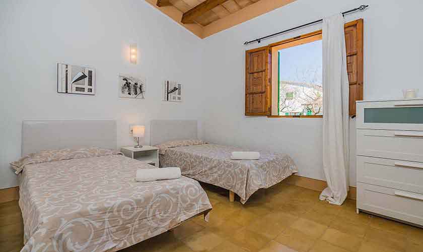 Schlafzimmer Ferienhaus Mallorca Norden PM 3735