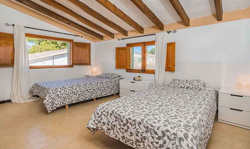 Schlafzimmer Ferienhaus Mallorca Norden PM 3735