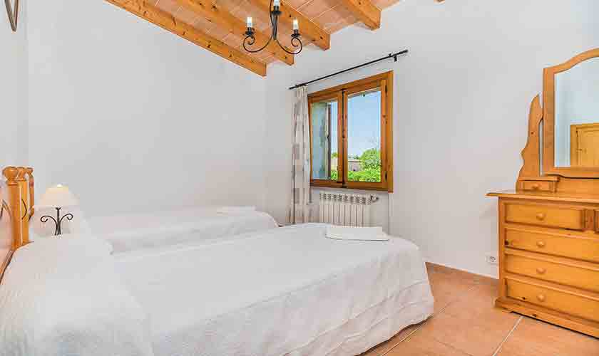 Schlafzimmer Finca Mallorca Norden PM 3858
