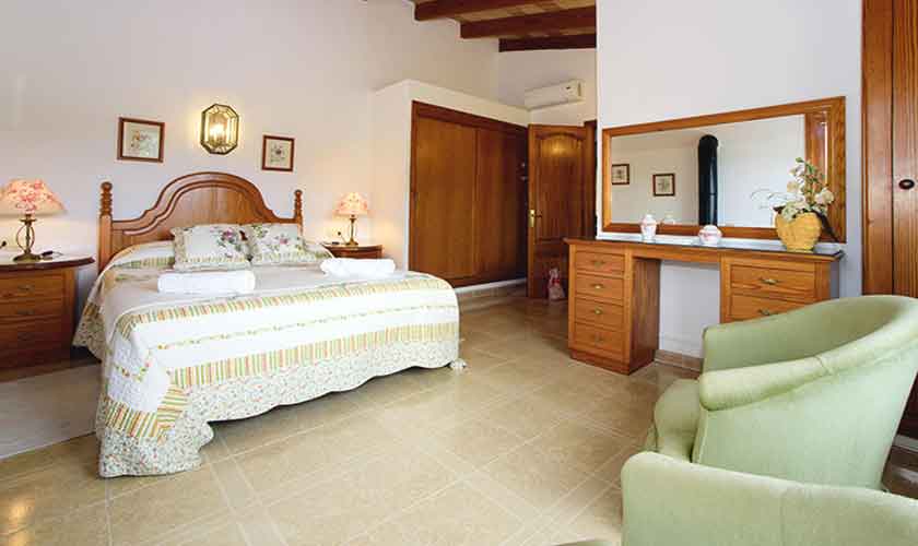 Schlafzimmer Finca Mallorca PM 3893