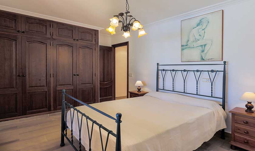Schlafzimmer Finca Mallorca PM 6071