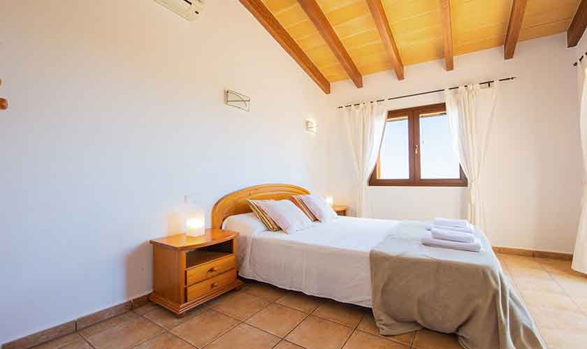 Schlafzimmer Finca Mallorca mit Pool PM 6522