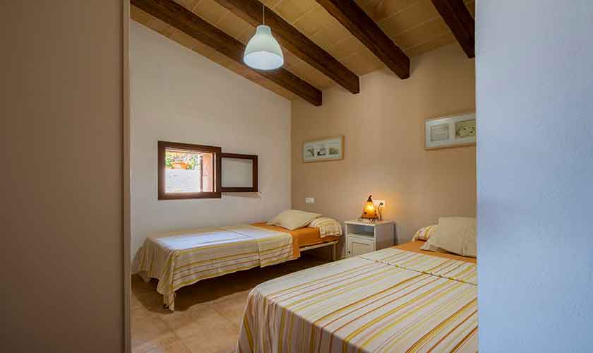 Schlafzimmer Finca Mallorca PM 6540