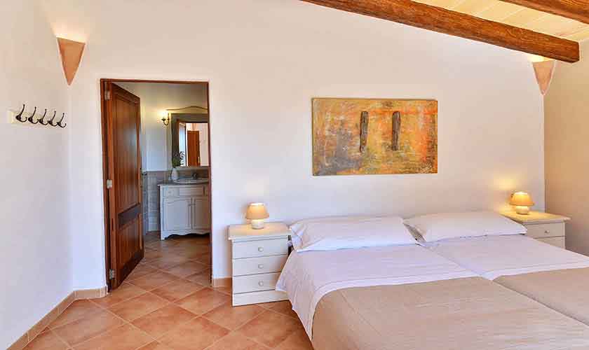 Schlafzimmer Finca Mallorca PM 6544