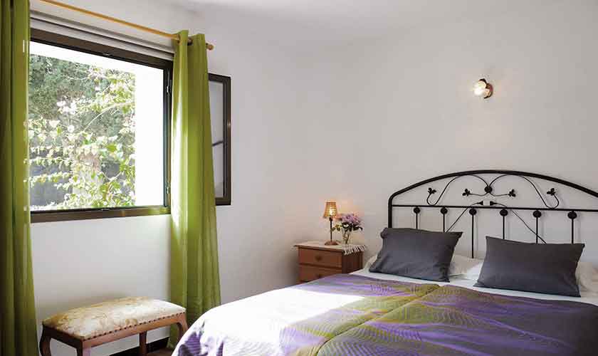 Schlafzimmer Ferienfinca Mallorca 4 Personen PM 6600