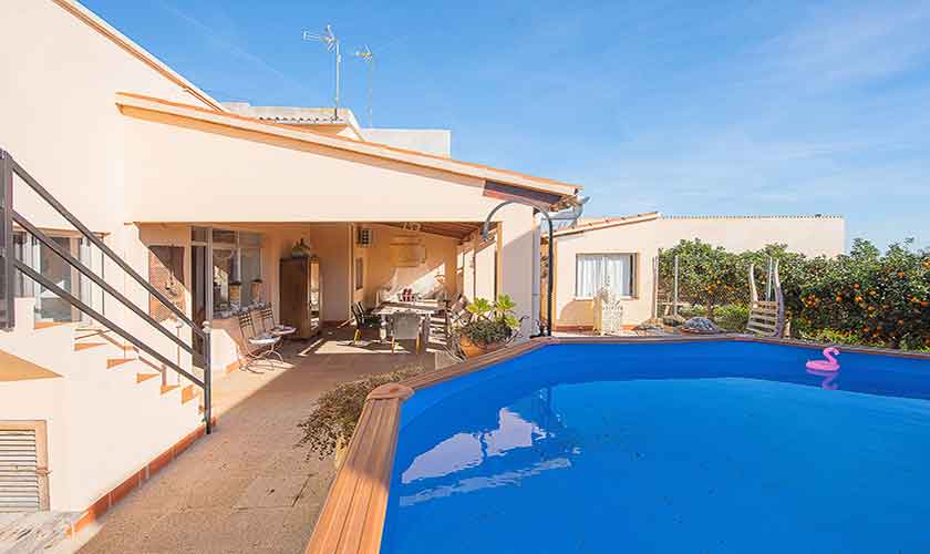 Terrasse und Poolbassin Ferienhaus Mallorca PM 6622