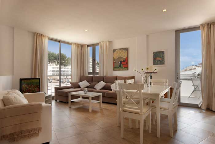 Wohn/Essbereich Ferienhaus Mallorca mit Pool Strandnaehe 6 Personen Klimaanlage PM 3495