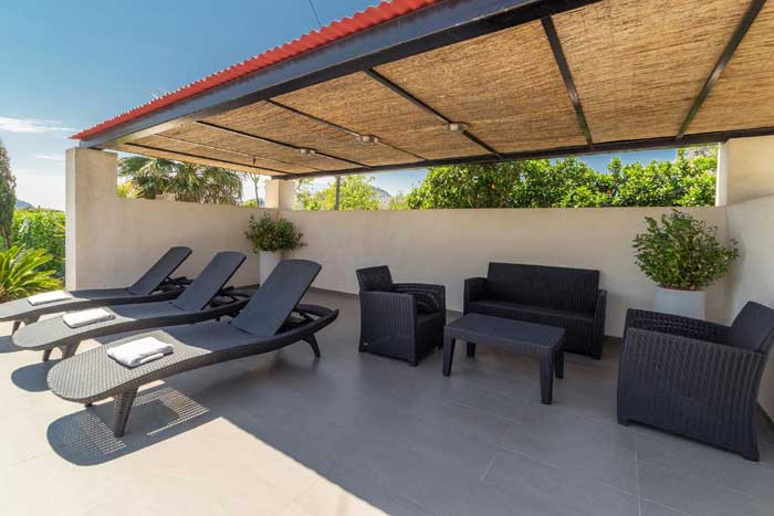 Lounge Finca Mallorca mit Pool für 6 Personen PM 3886
