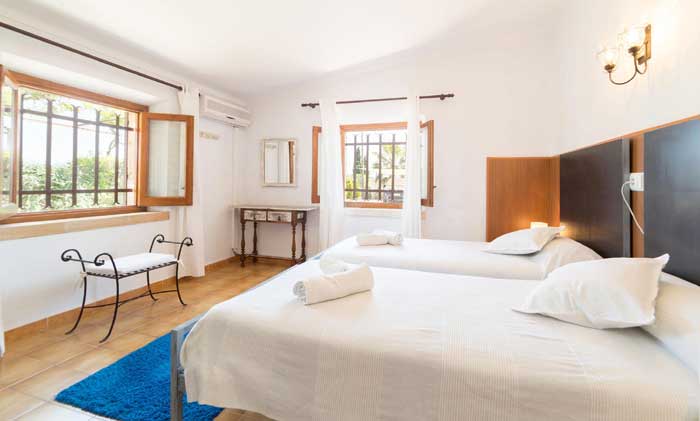 Schlafzimmer Finca Mallorca mit Pool für 6 Personen PM 3886