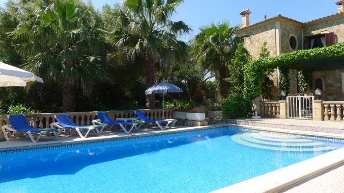 Finca und Pool der Ferienwohnung Mallorca mit Pool PM 549