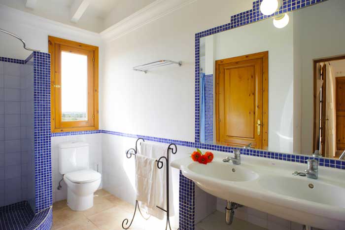 Finca Mallorca Pool PM 6069 für 10 Personen - eines der 4 Badezimmer