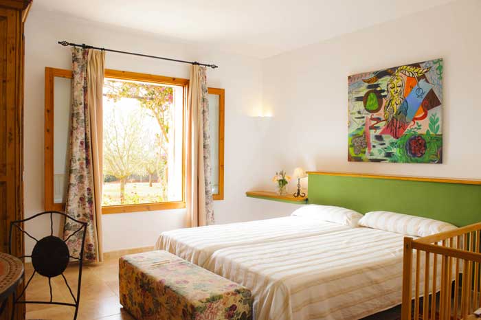 Finca Mallorca Pool PM 6069 für 10 Personen - komfortables Schlafzimmer 2 Personen