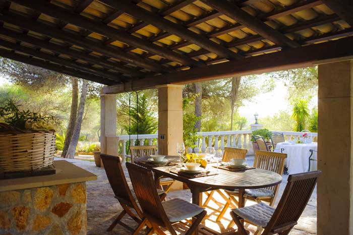Terrasse mit Esstisch Finca Mallorca mit Pool für 9 Personen PM 6573