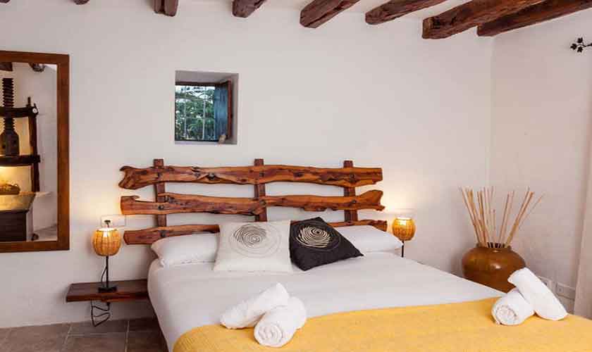 Schlafzimmer Finca Ibiza für 8 Personen IBZ 23