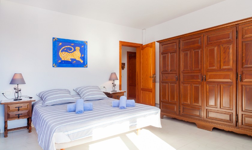 Schlafzimmer Ferienvilla Ibiza IBZ 27