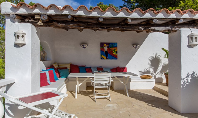 Überdachte Terrasse Ferienhaus Ibiza IBZ 31