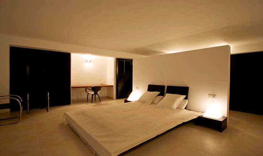 Schlafzimmer Villa Ibiza IBZ 28
