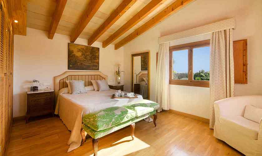 Schlafzimmer Finca Mallorca für 6 Personen PM 301