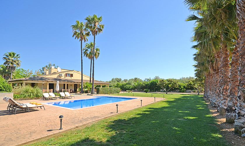 Pool und Garten Finca Mallorca Norden PM 3034