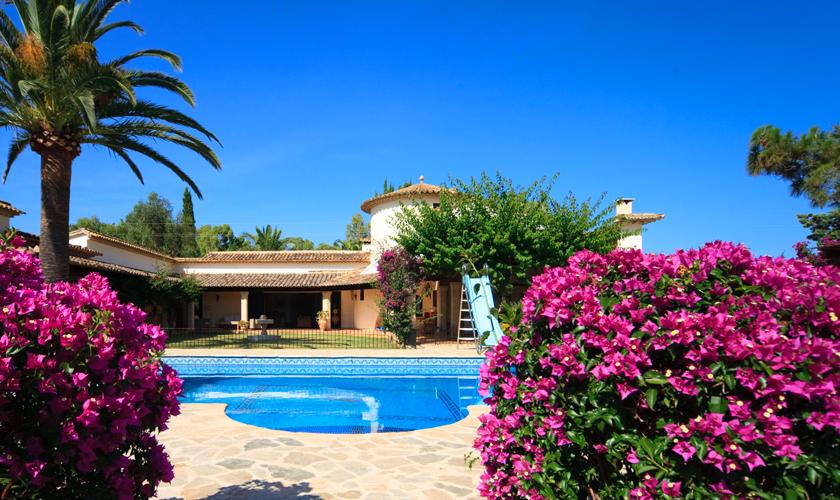 Pool und Terrasse Luxusvilla Mallorca PM 3317