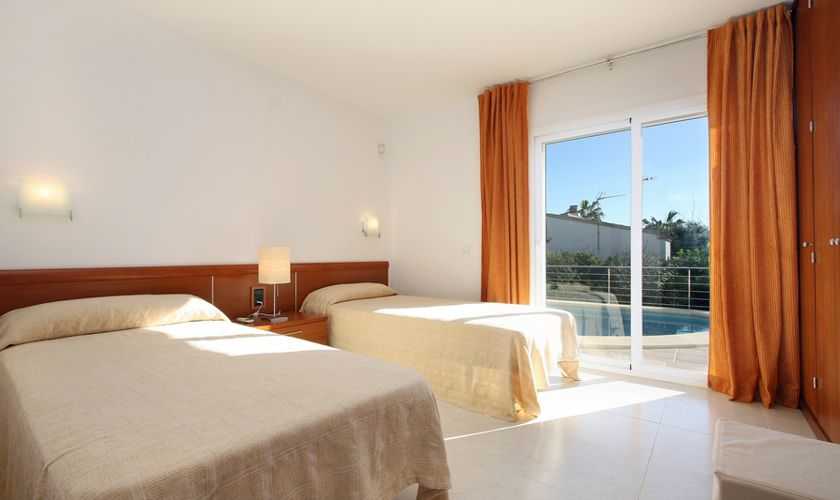 Schlafzimmer Ferienhaus Mallorca Nordküste PM 380