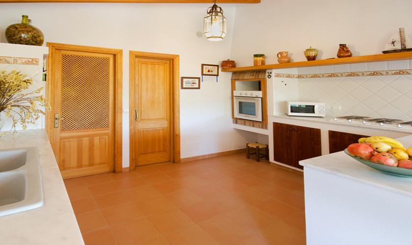 Küche Finca Mallorca mit Pool PM 3892