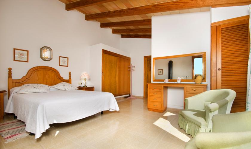 Schlafzimmer Finca Mallorca mit Pool PM 3892