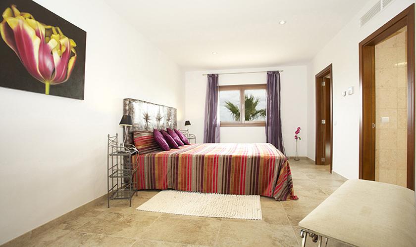 Schlafzimmer Ferienvilla Mallorca Norden PM 4272