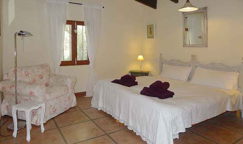 Schlafzimmer Ferienfinca Mallorca Nordosten PM 5208