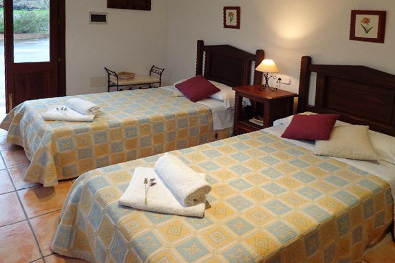 Schlafzimmer Nebenhaus Ferienfinca Mallorca 4 Personen PM 564