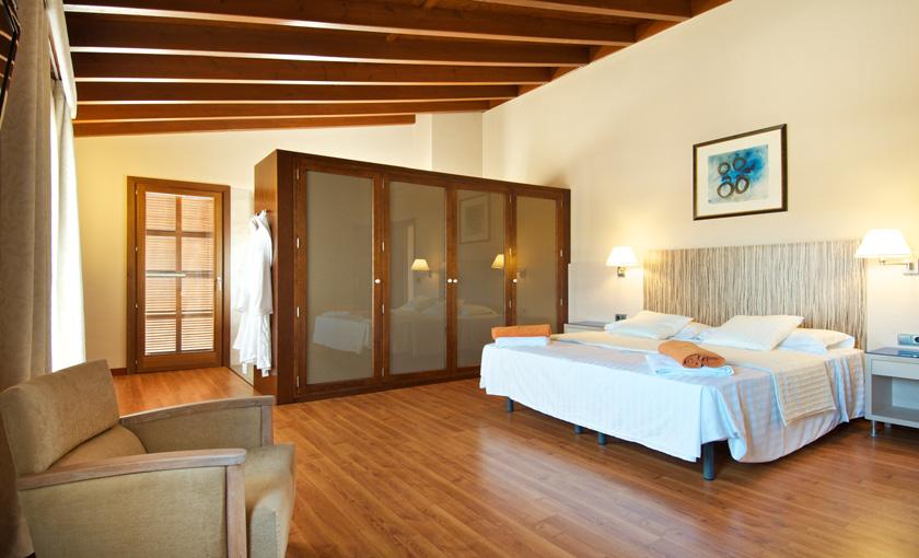 Schlafzimmer Luxus Finca Mallorca 14 Personen PM 6002