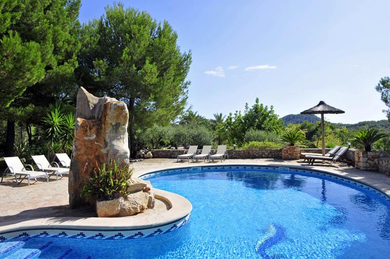 Pool der Ferienfinca Mallorca PM 6055 im Südosten für 10 Personen
