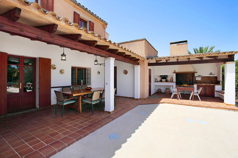 Terrasse der Ferienvilla Mallorca PM 6062 im Südosten für 6-7 Personen